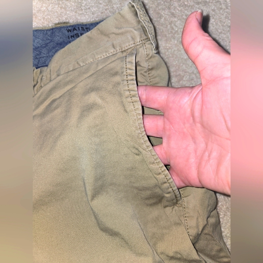 J. Crew Men's waist 33 Stretch Flat Front Shorts - Picture 3 of 9